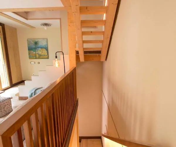 Semesterbostad The Wooden House Vv *